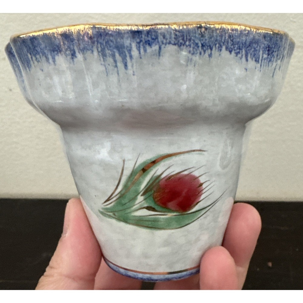 Handpainted Italian Ceramic Flower Pot With Gold Accents 3.5''Tall X 4" Wide - Picture 2 of 8